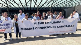 Protesta en el Hospital de la Ribera.