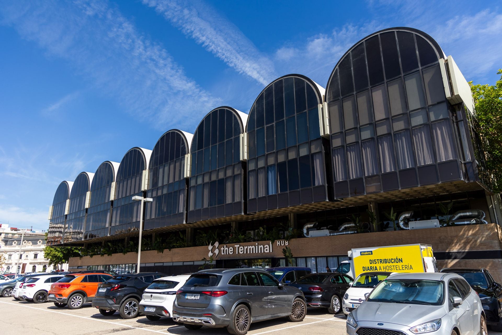 FOTOS | The Terminal Hub, la reinvención del edificio más brutal(ista) de Valencia