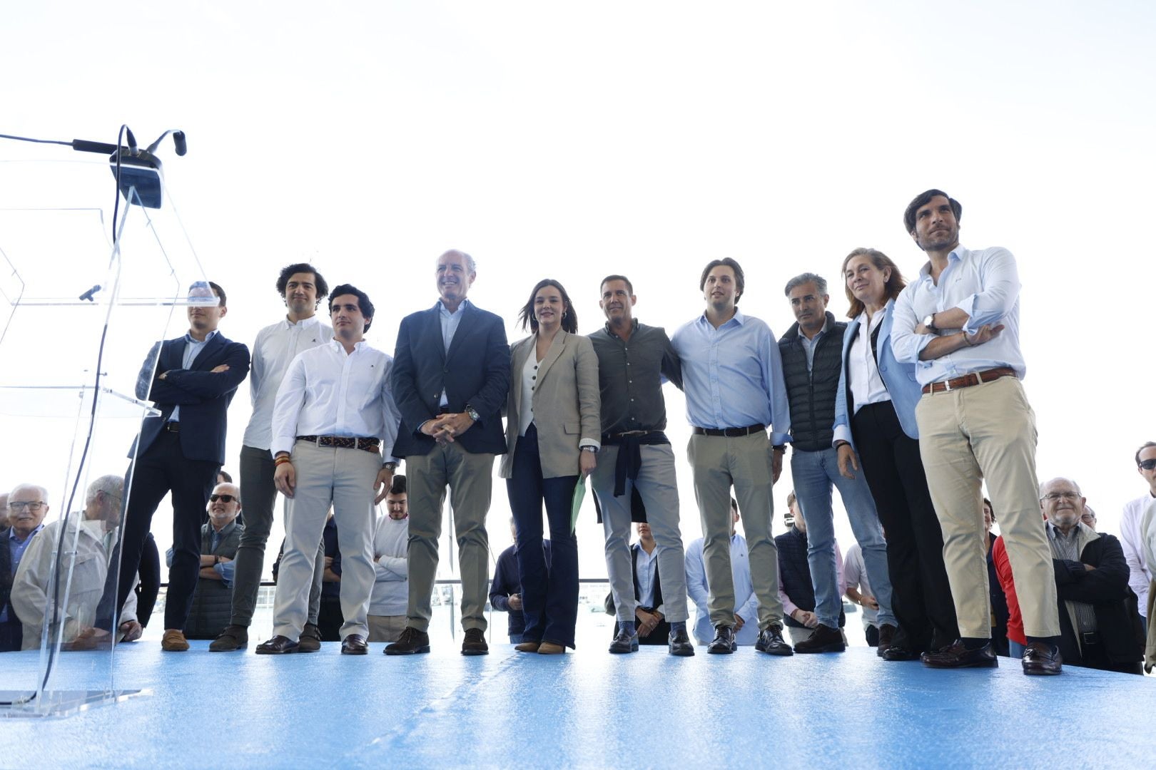 Fotos: los asistentes al mitin de Camps en Valencia