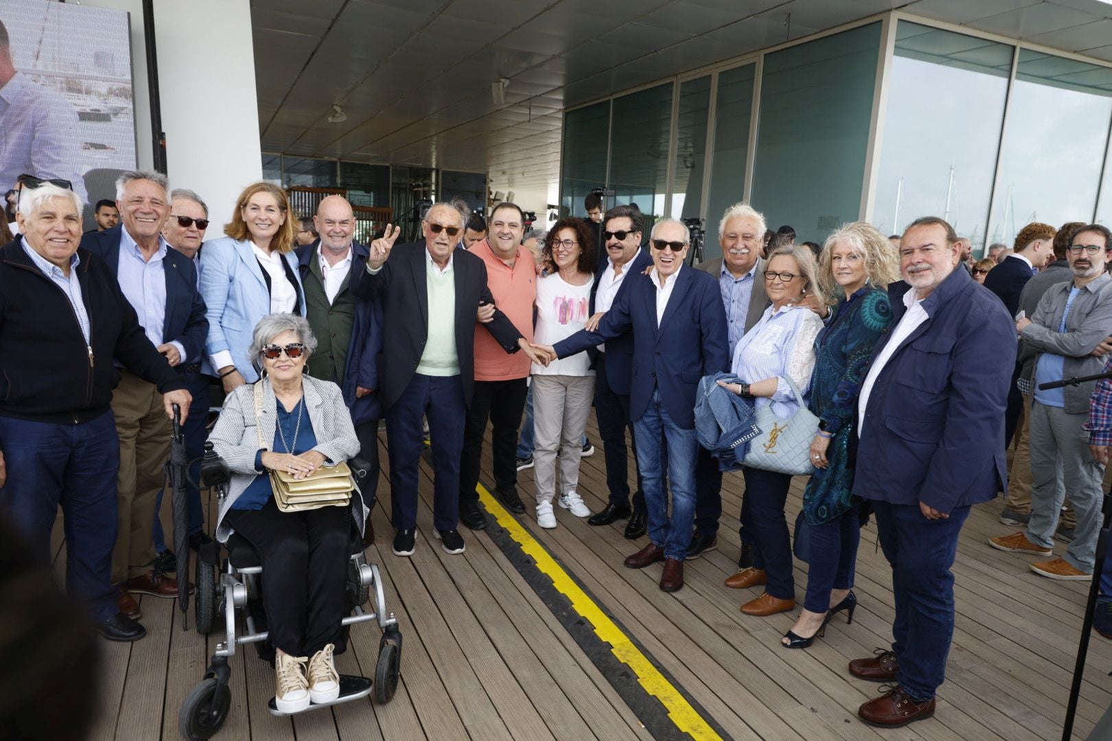 Fotos: los asistentes al mitin de Camps en Valencia