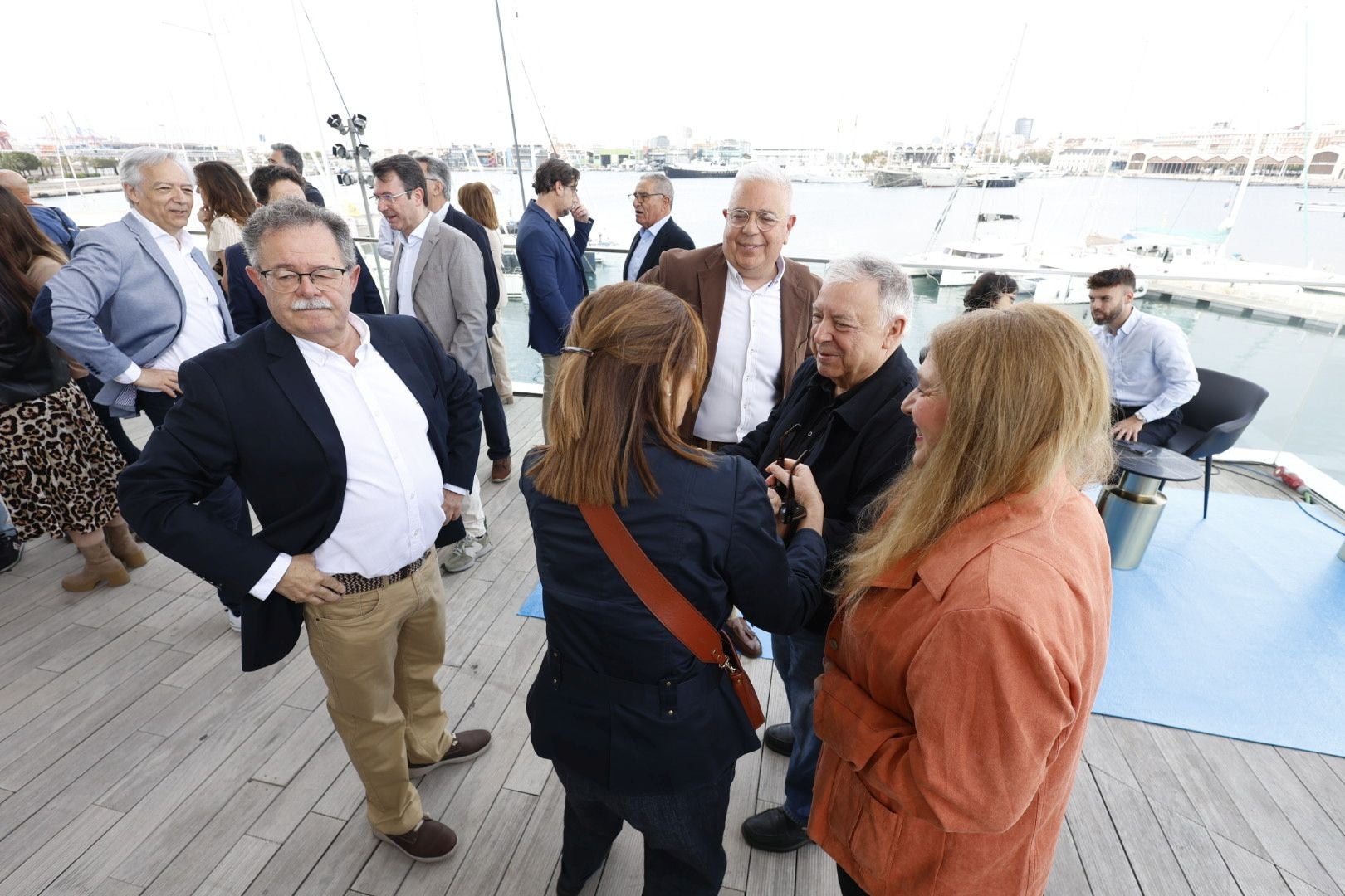 Fotos: los asistentes al mitin de Camps en Valencia
