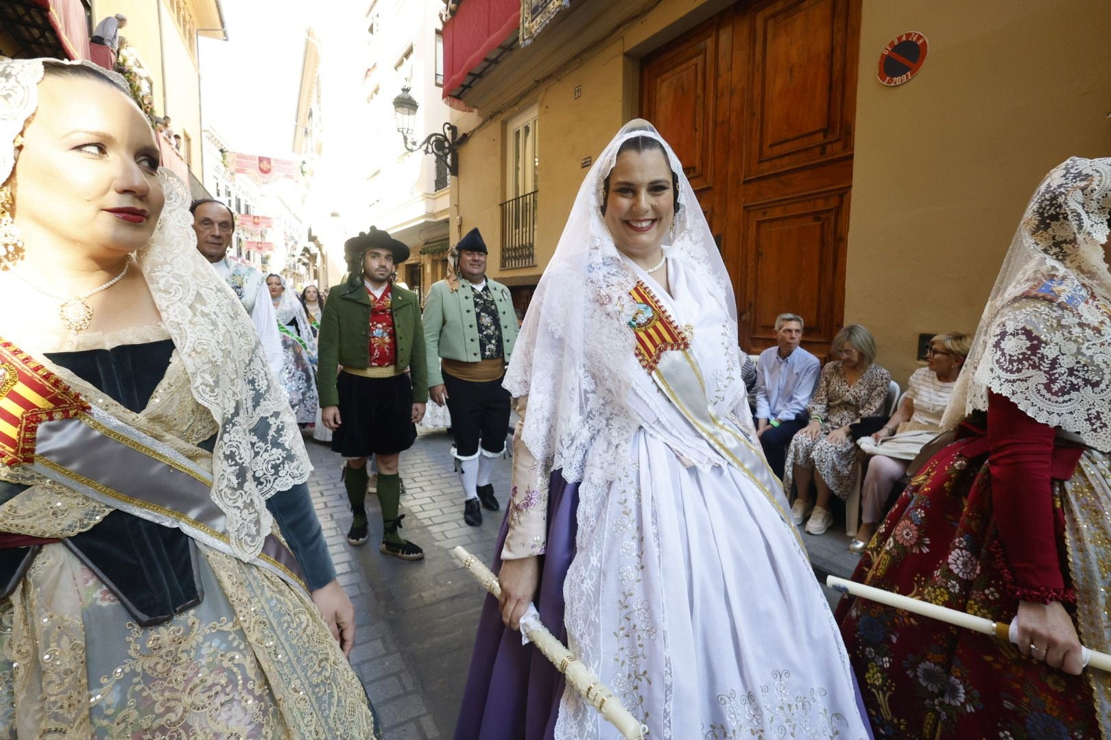 La procesión de la Virgen de los Desamparados, en imágenes