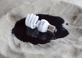 Una bombilla de luz.