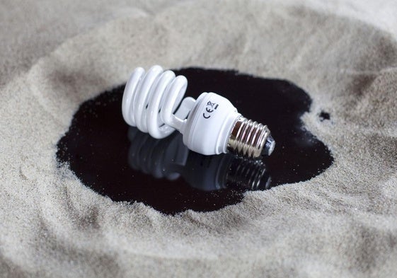 Una bombilla de luz.