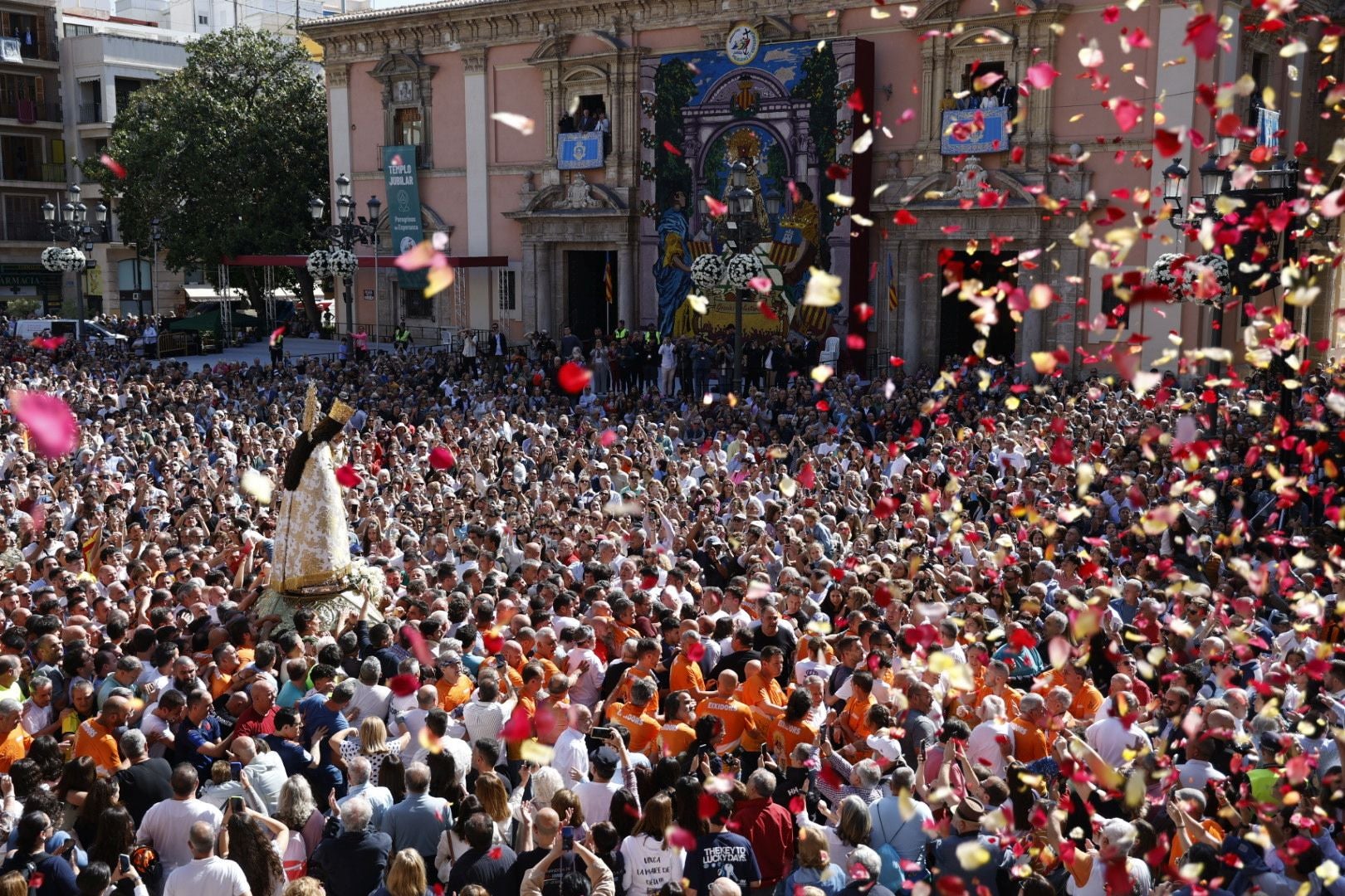 Valencia se entrega a la Mare de Déu en 2025
