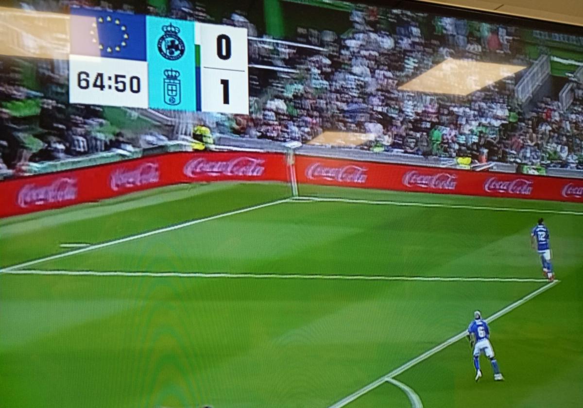 Por qué aparece la bandera de la Unión Europea junto al marcador en el FC Barcelona - Real Madrid