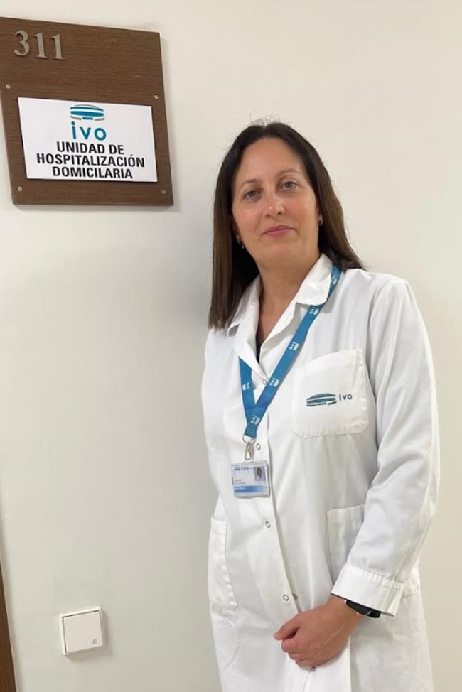 Charo Díaz, enfermera de la UHD del IVO