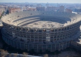 El actual estado del Nou Mestalla que podría ser una de las sedes del Mundial 2030.