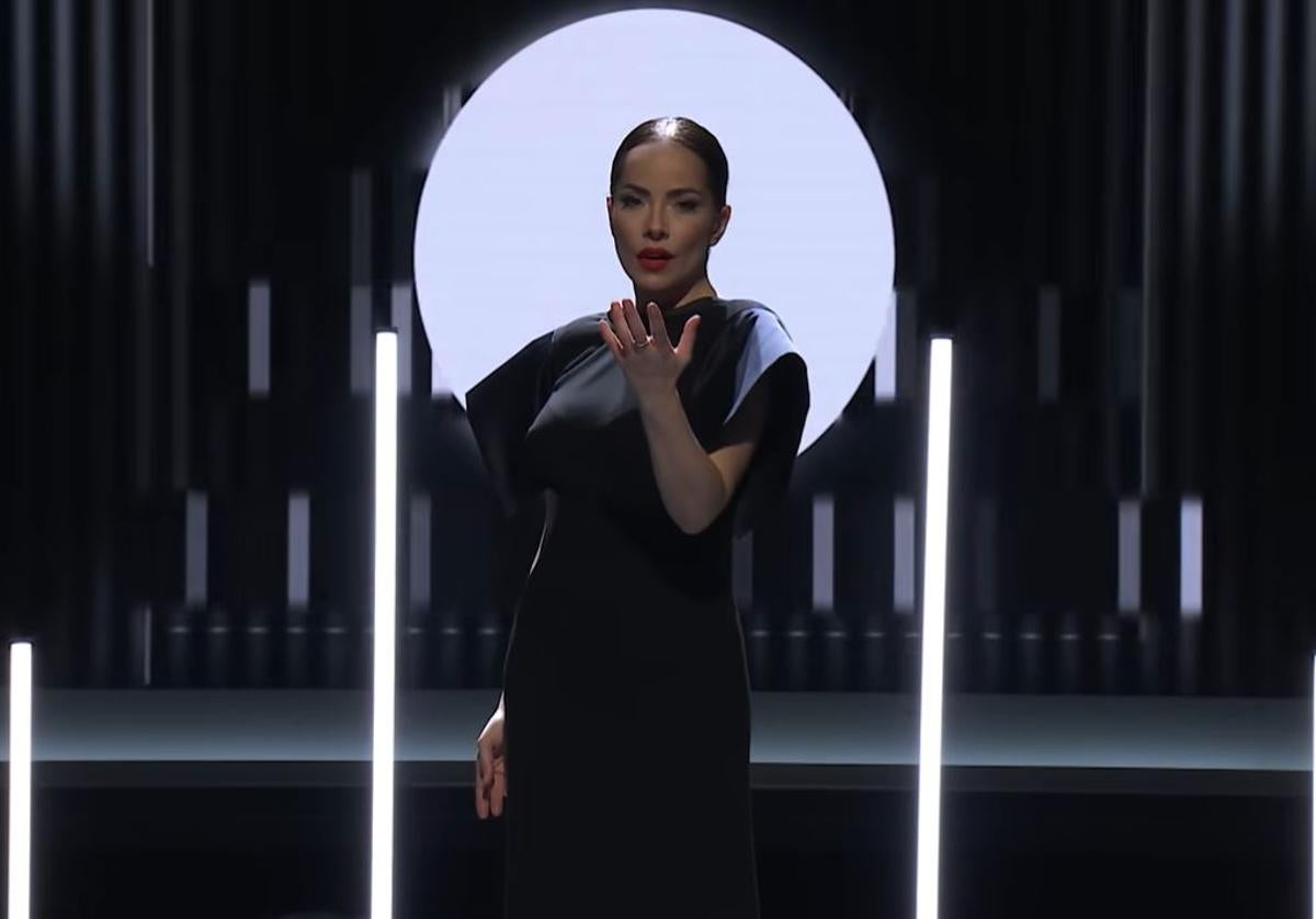La cantante Nina Žižic interpretando 'Dobrodošli'.