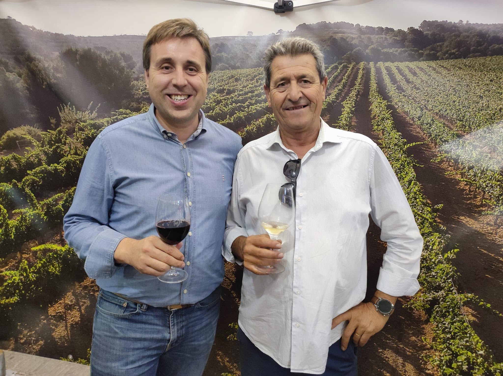 Imagen principal - El vino se reivindica como motor socioeconómico del territorio