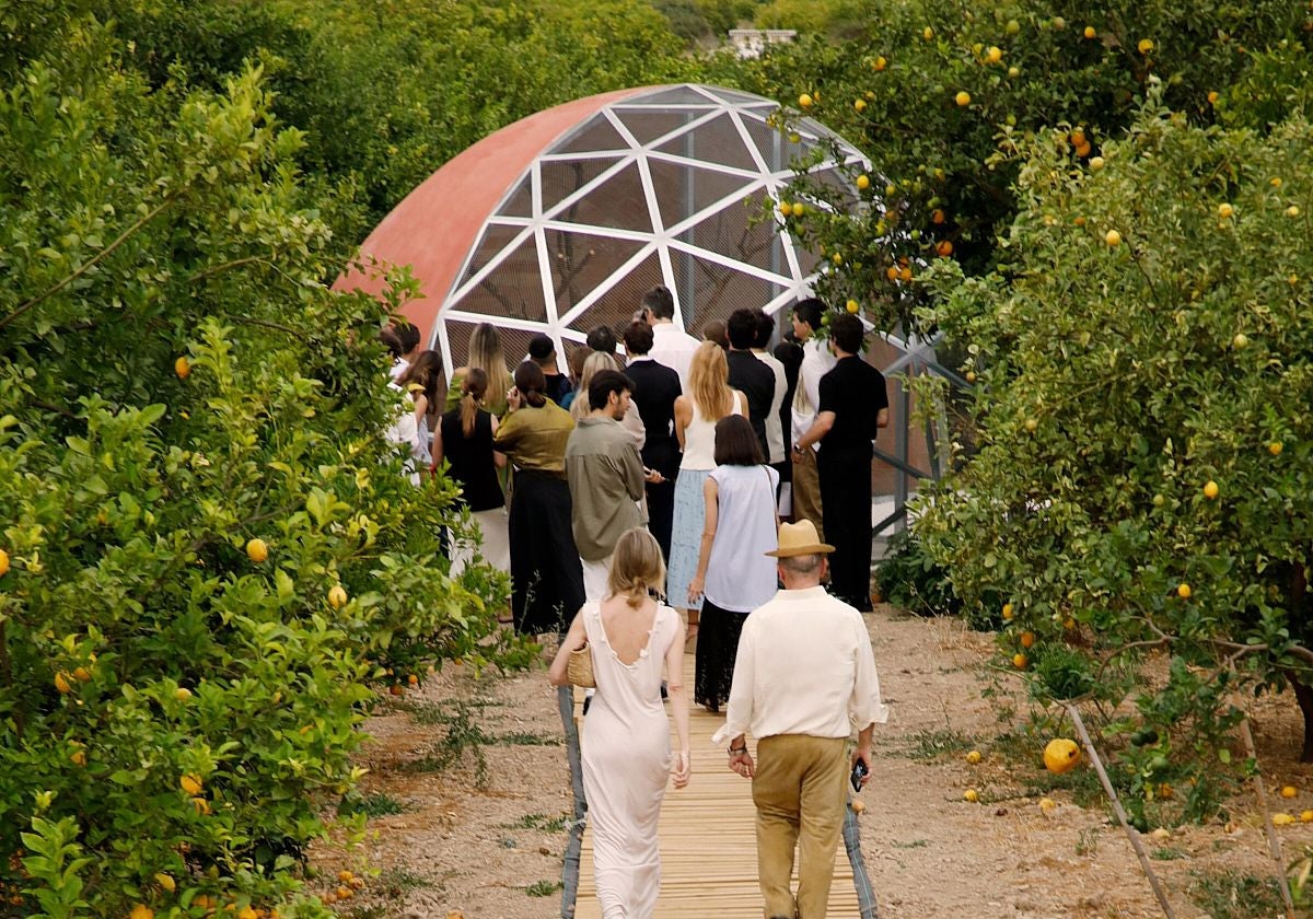 Visitantes en el jardín, ubicado en Palmera.