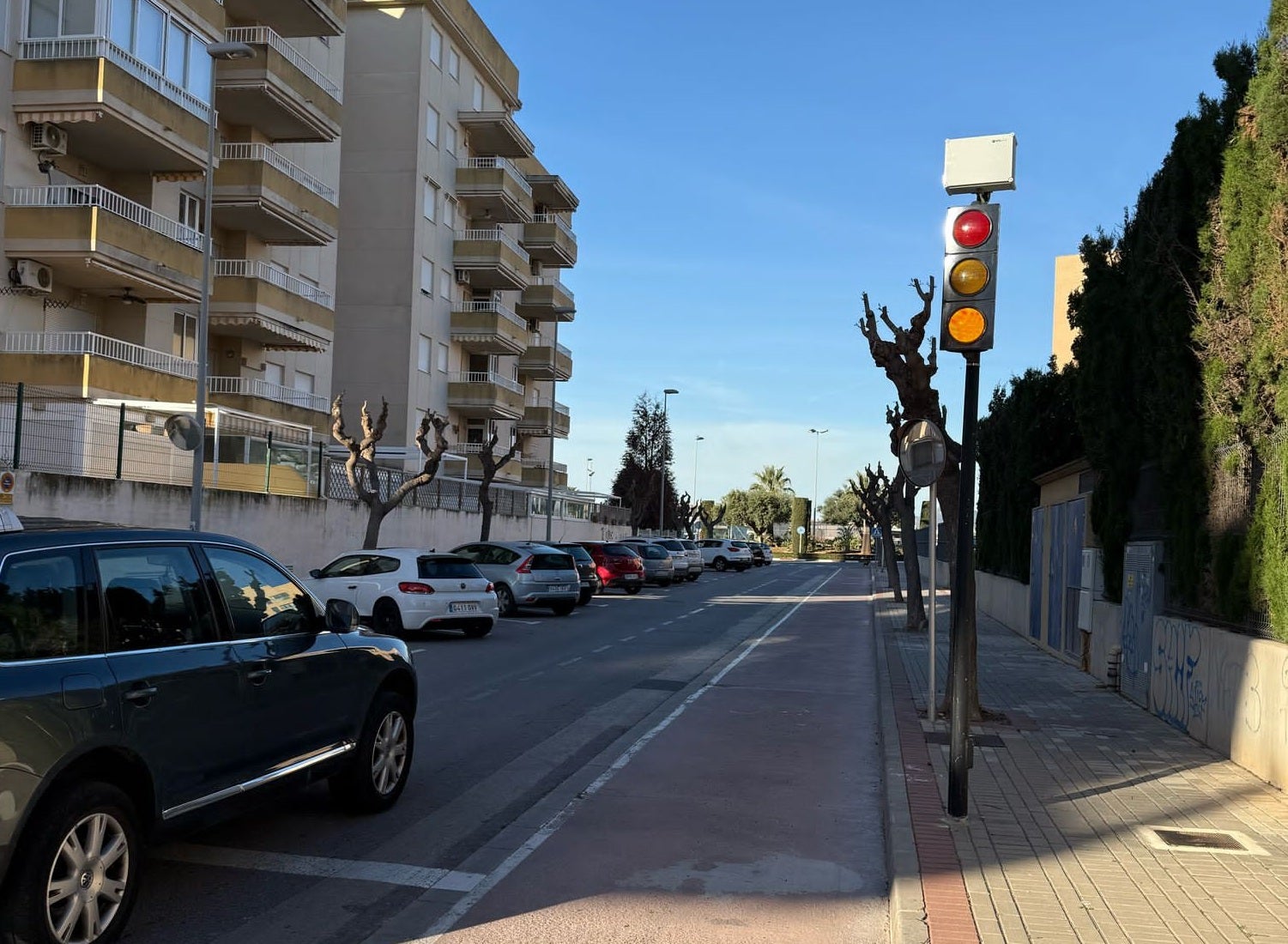 Canet sustituirá el semáforo foto-rojo de la avenida Joanot Martorell por un radarmóvil