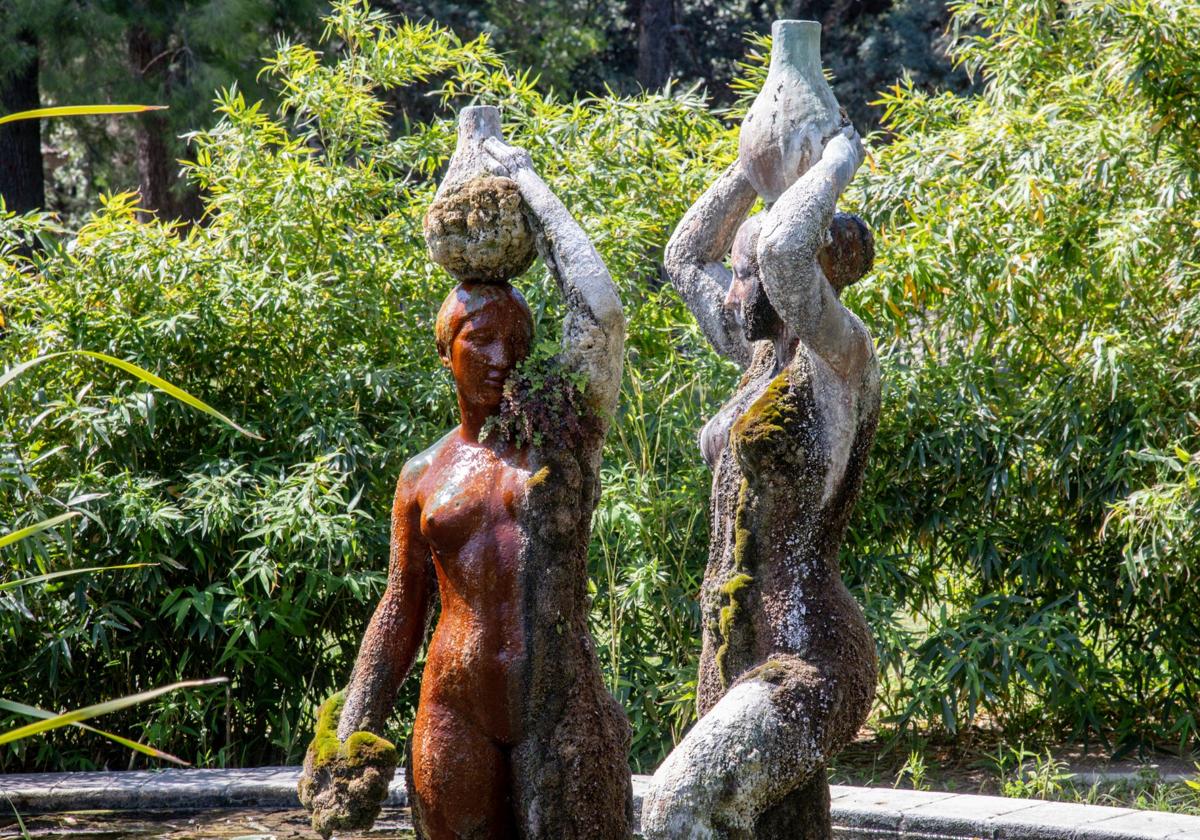 FOTOS | Dejadez y desperfectos en los jardines de Viveros de Valencia