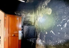 Interior de la vivienda calcinada.