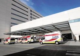 Entrada del Servicio de Urgencias del Hospital La Fe.
