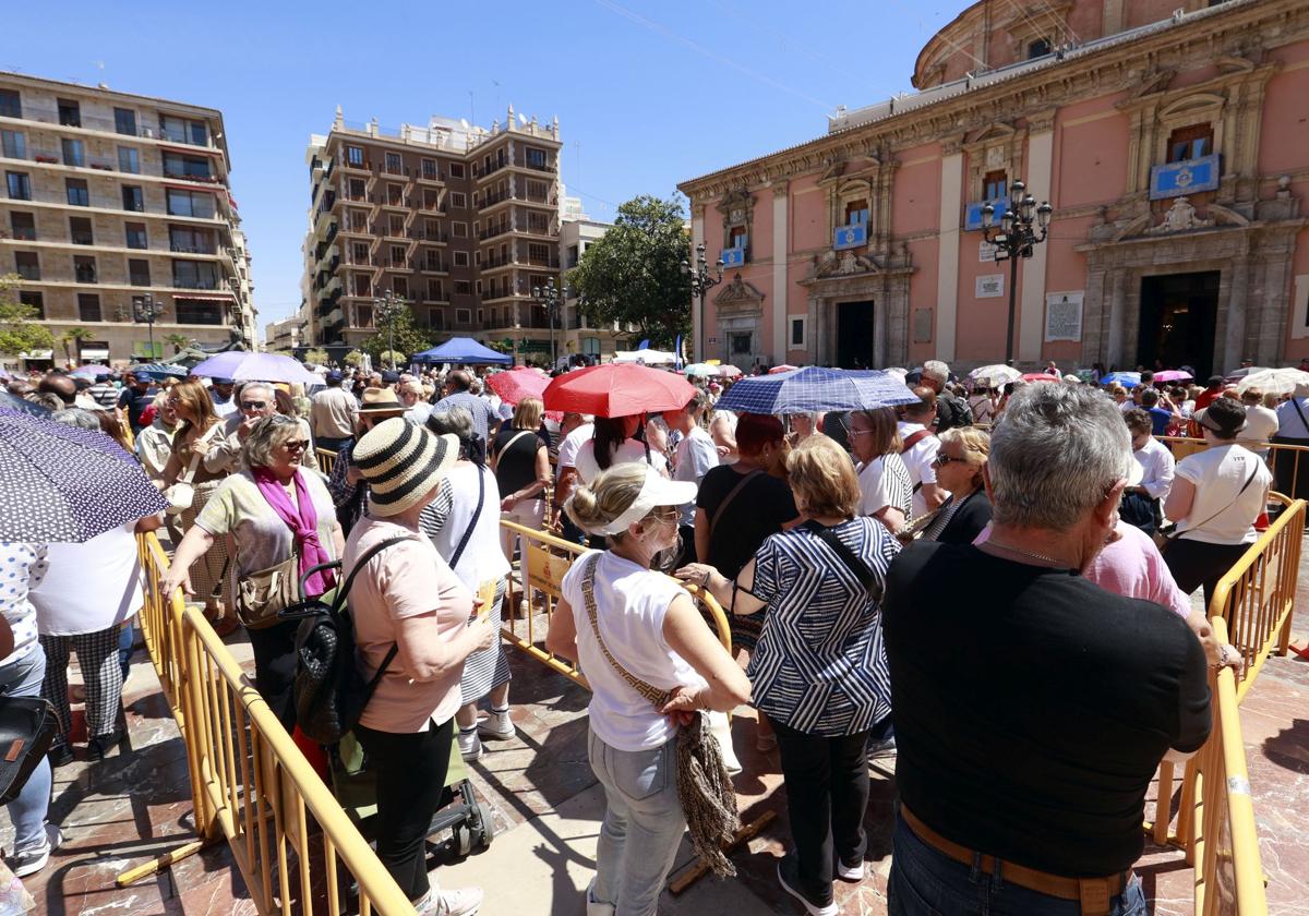 Qué día es el Besamanos de la Virgen de 2025 en Valencia