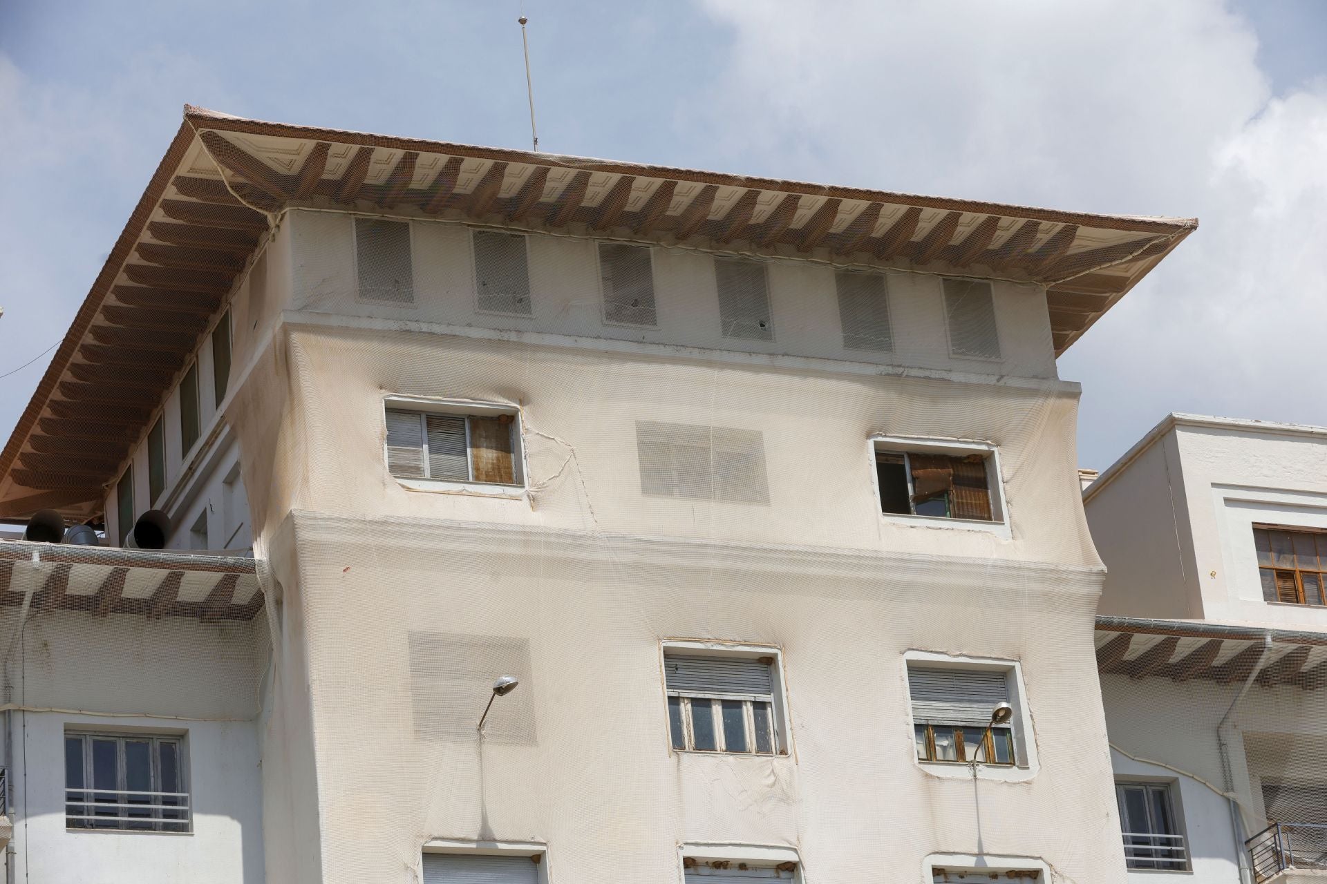 El hospital Doctor Moliner, parado en el tiempo