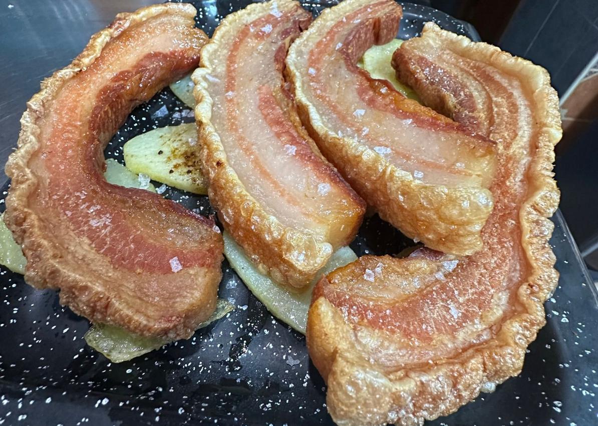 Imagen secundaria 1 - El bar donde ser fiel se premia con el nombre del cliente en un bocadillo