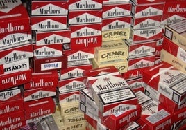 Cajetillas de tabaco de varias marcas en una imagen de archivo.