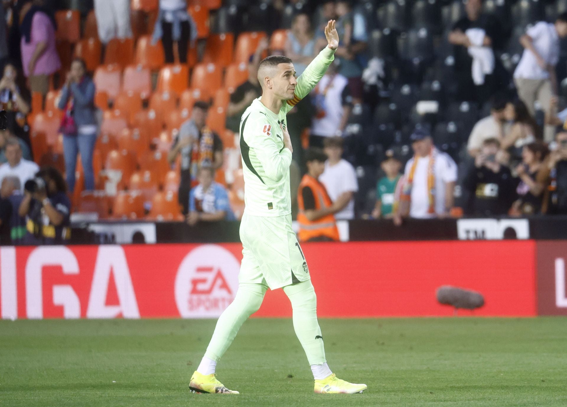 Así ha sido la despedida de Mestalla de Gayà, Mamardashvili y Jaume