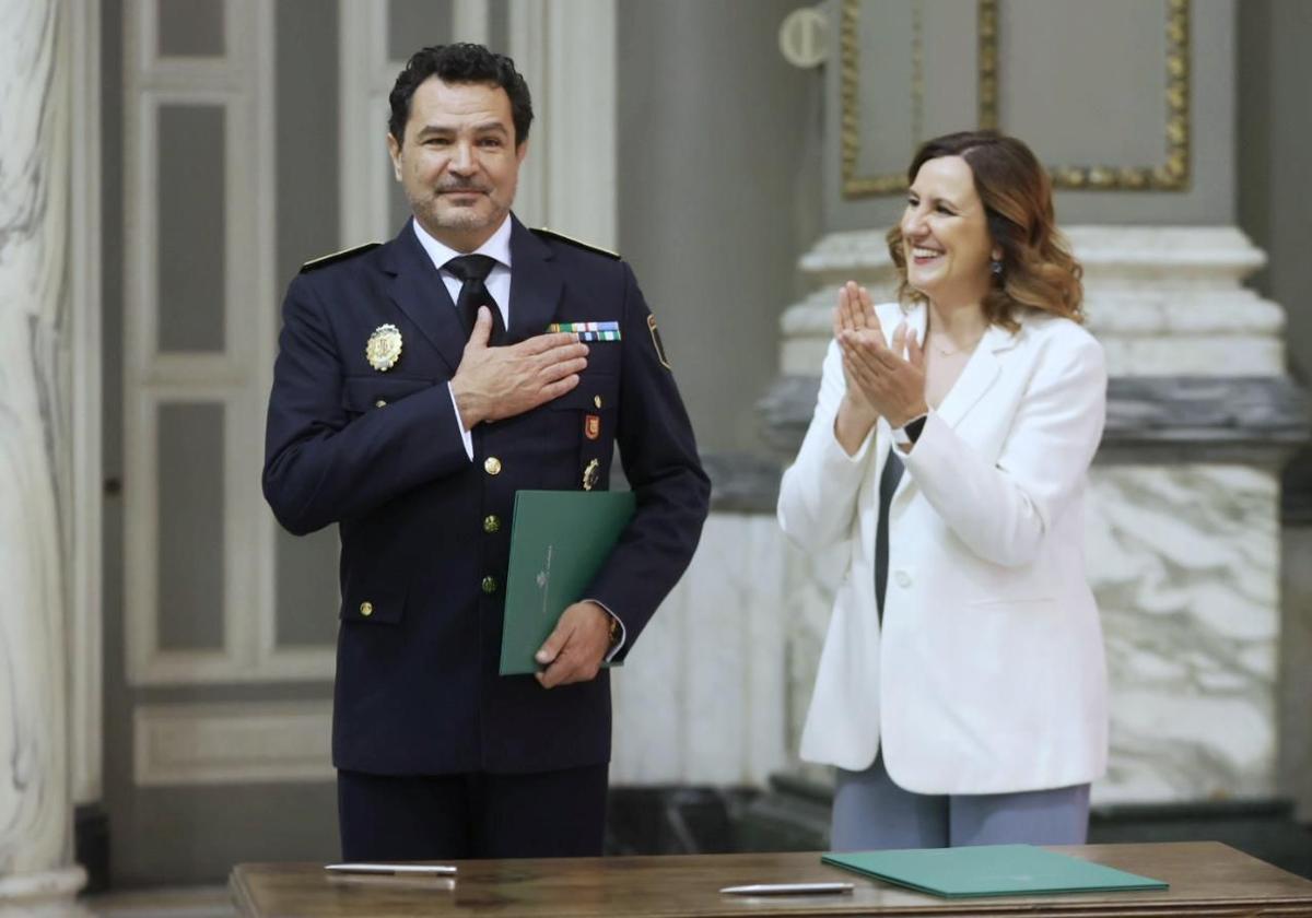 Toma de posesión de Ángel Albendín, nuevo jefe de la Policía Local de Valencia