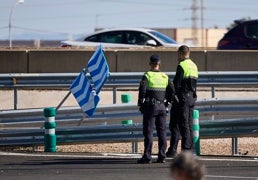 Dos hermanos mueren al chocar su moto contra una señal de tráfico en el parque Turianova en Valencia