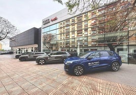 Varios de los modelos de gama e-tron en Audi Motor Pacífico en Alzira