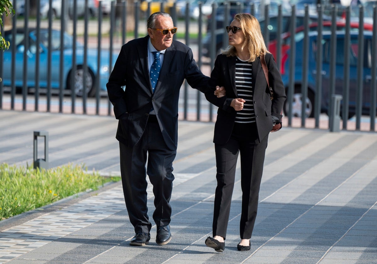 Carlos Fabra señala que no devolvió a Álex Debón el dinero que le «prestó» porque no tiene «dónde caerse muerto» | Las Provincias