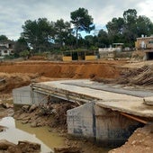Puente destrozado por la dana en el barranco del Gallego.