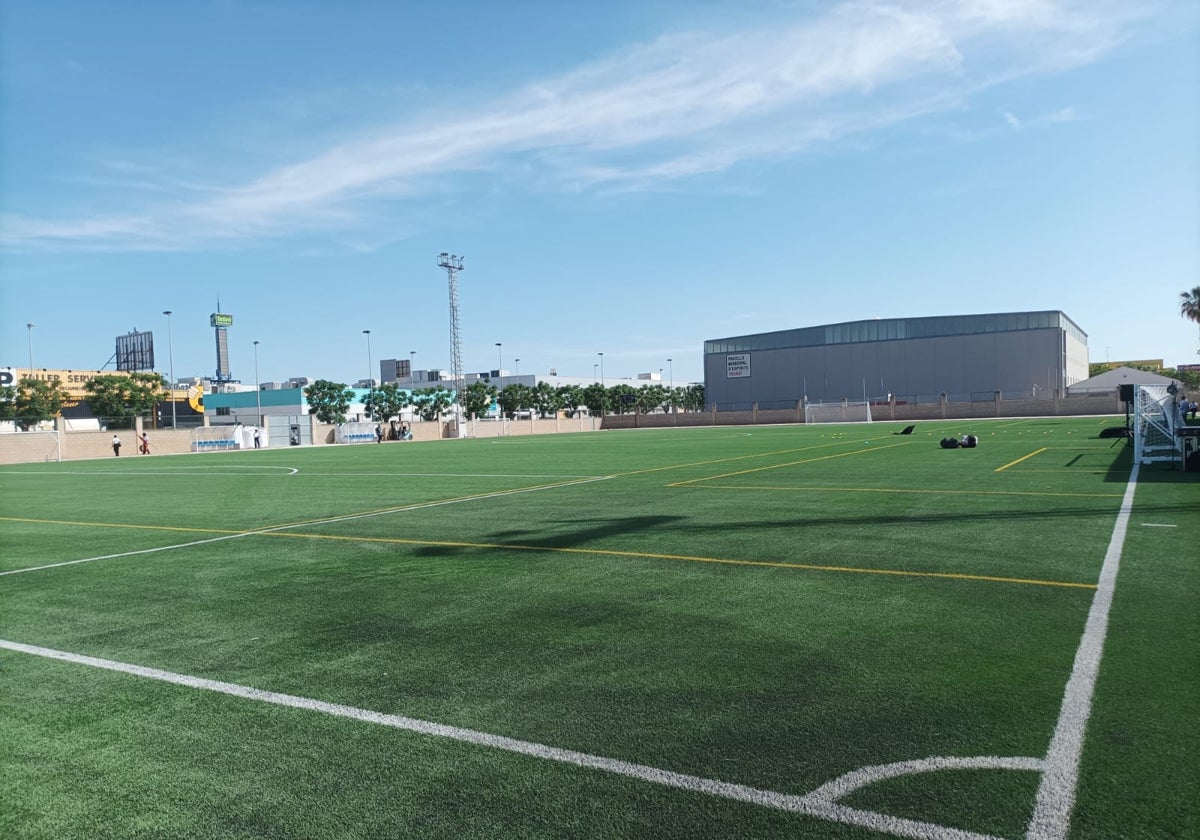 El campo de fútbol del polideportivo de sedaví reabre sus puertas gracias al valencia y su fundación | las provincias