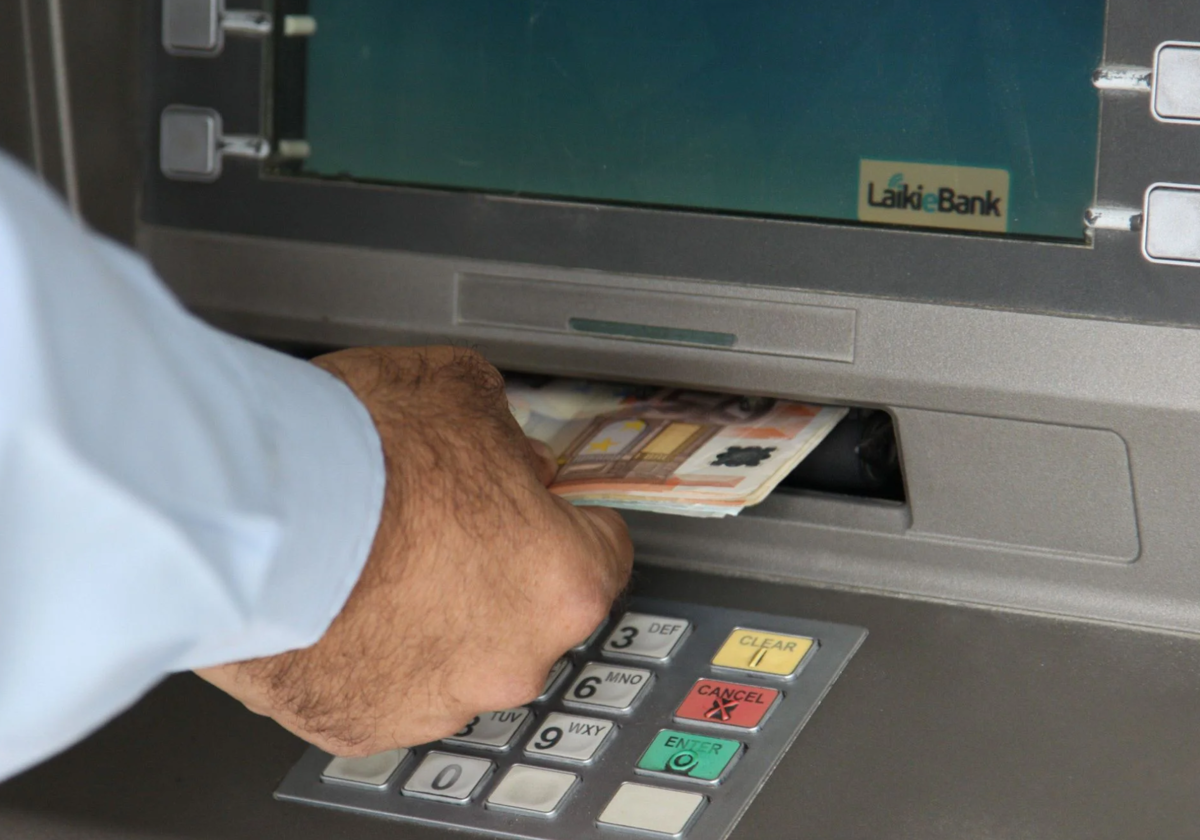 Qué día se cobra la paga extra de las pensiones en verano 2025
