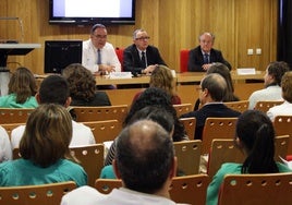 Aspirantes a un puesto MIR se enfrentan a la elección de plazas.