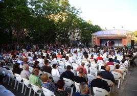 La plaza de Aldaia elegida para el evento, a rebosar de público.