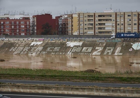 Tramo del nuevo cauce en una imagen del pasado marzo.