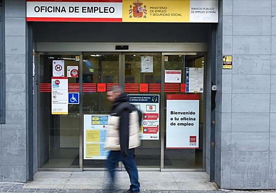 El SEPE informa de los pasos legales para cobrar el paro 2 años antes de la jubilación y no perder la prestación