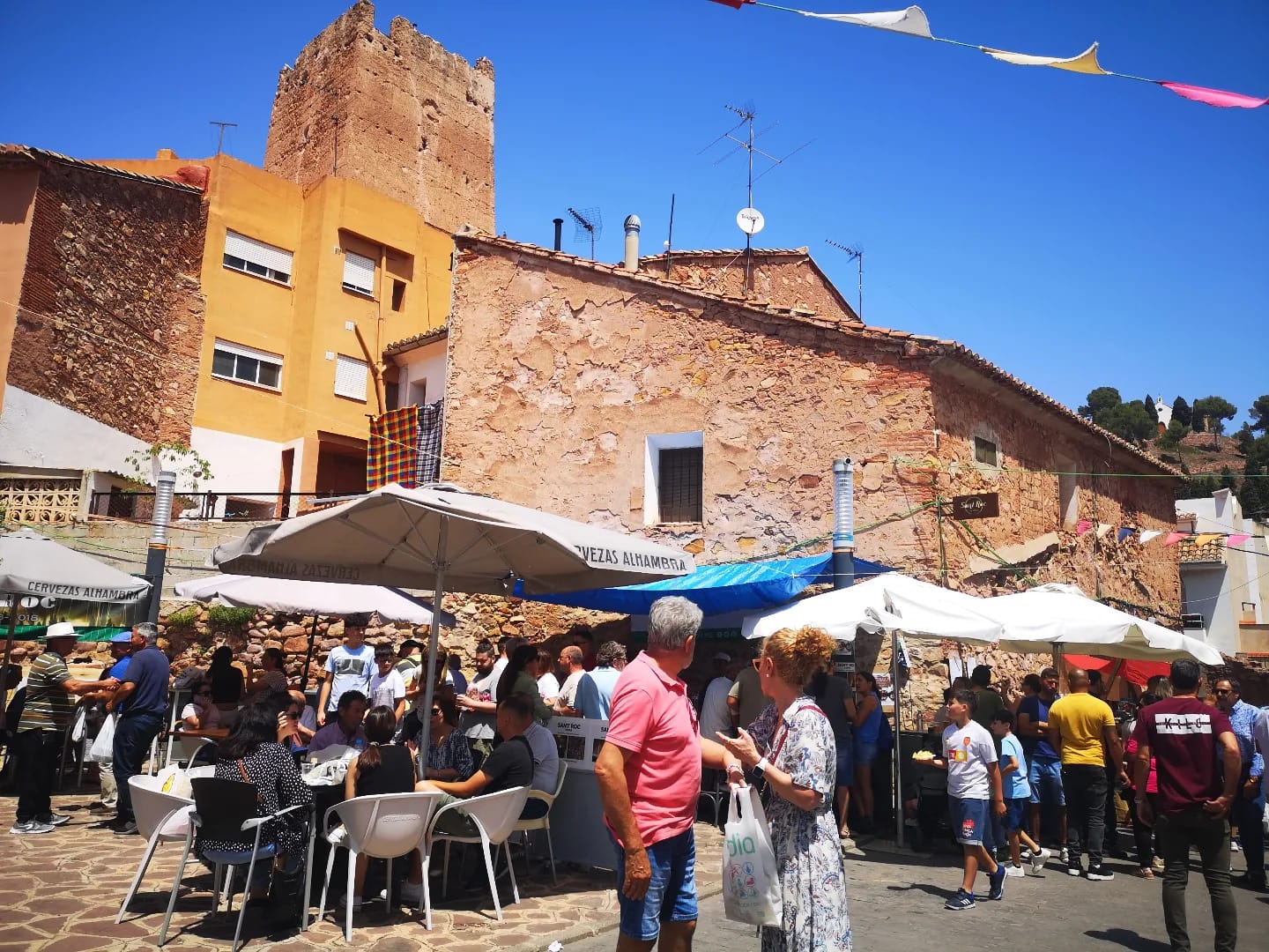 Serra se prepara para vivir la 19ª fira de la calderona y el 53º dia de la cirera | las provincias