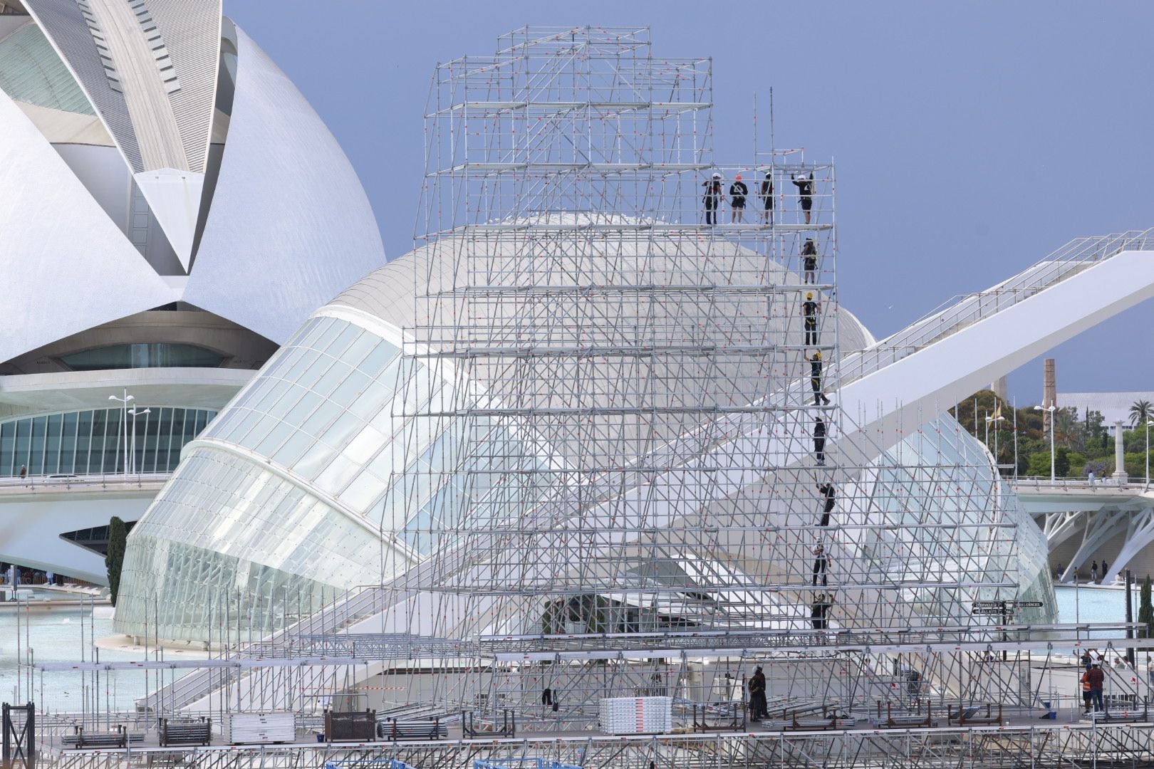 Valencia alza su 'festivalódromo' en la Ciudad de las Artes