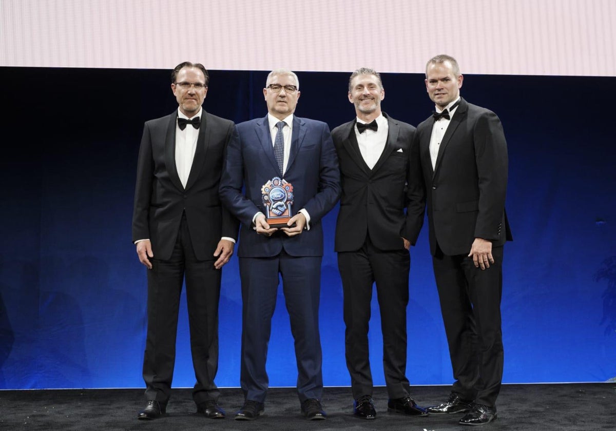 Industrias Alegre recibe el premio.