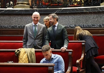 El portavoz de Vox y concejal de Empleo, José Gosálbez, junto a exportavoz Juanma Badenas.