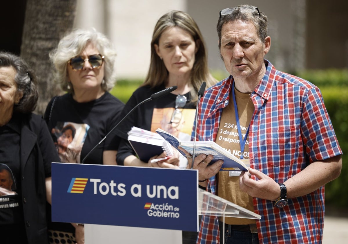 Christian Lesaec, presidente de Damnificados Dana Horta Sud: «La situación es inédita. La reunión con Mazón está en manos de los miembros»