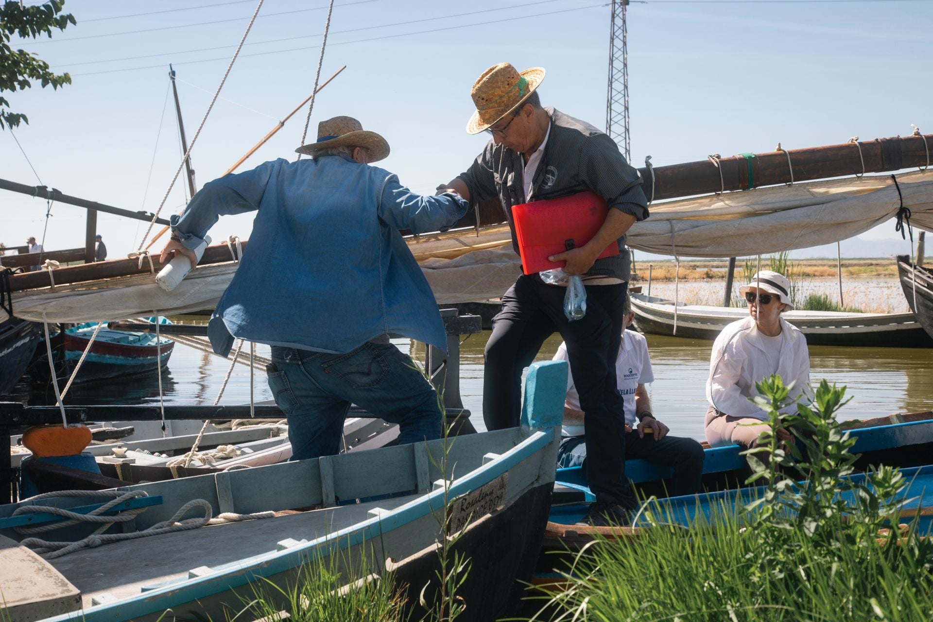FOTOS | La vela latina vuelve a surcar la Albufera