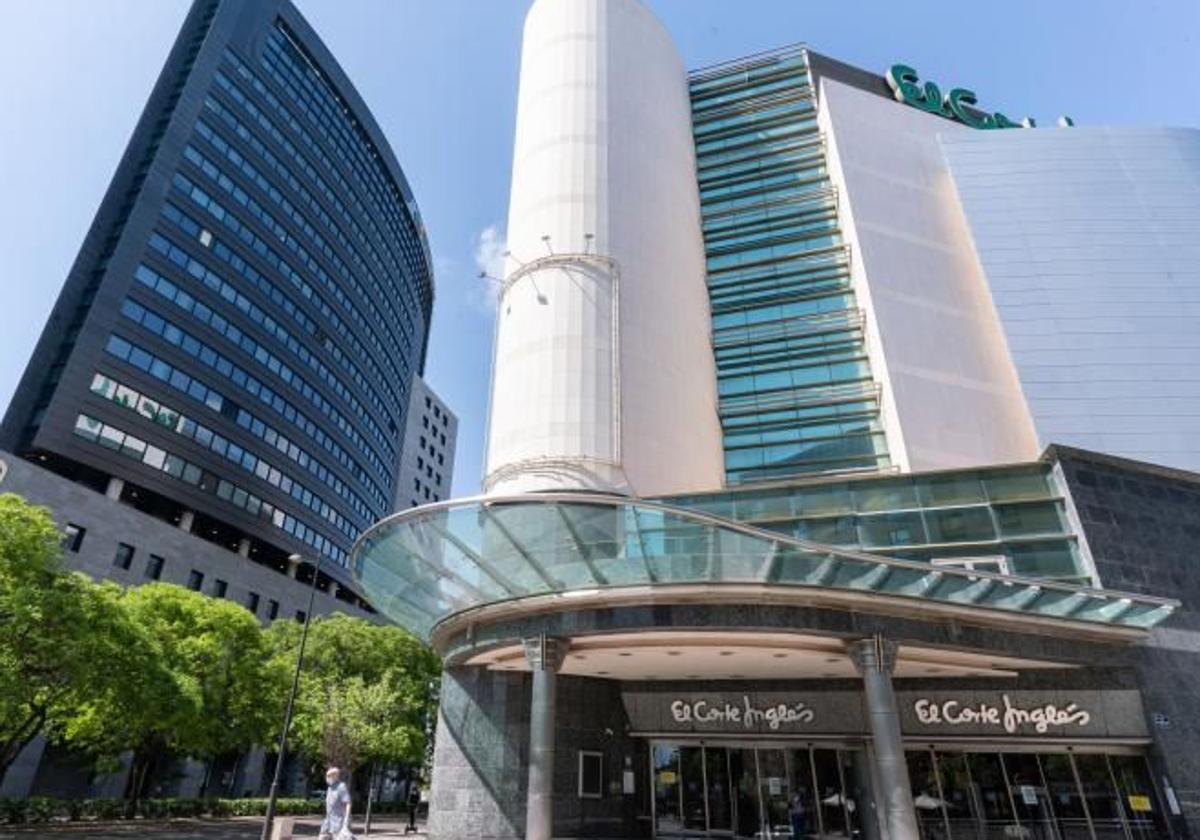 Vuelven a abrir los centros comerciales los domingos y festivos en Valencia: fechas y horarios