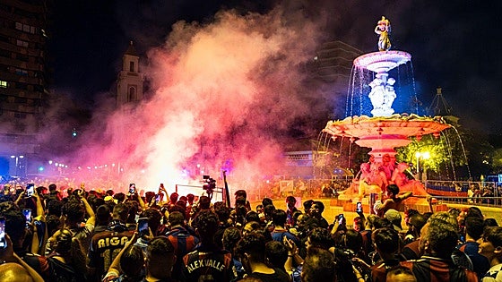 FOTOS | La espectacular celebración del ascenso del Levante en Valencia
