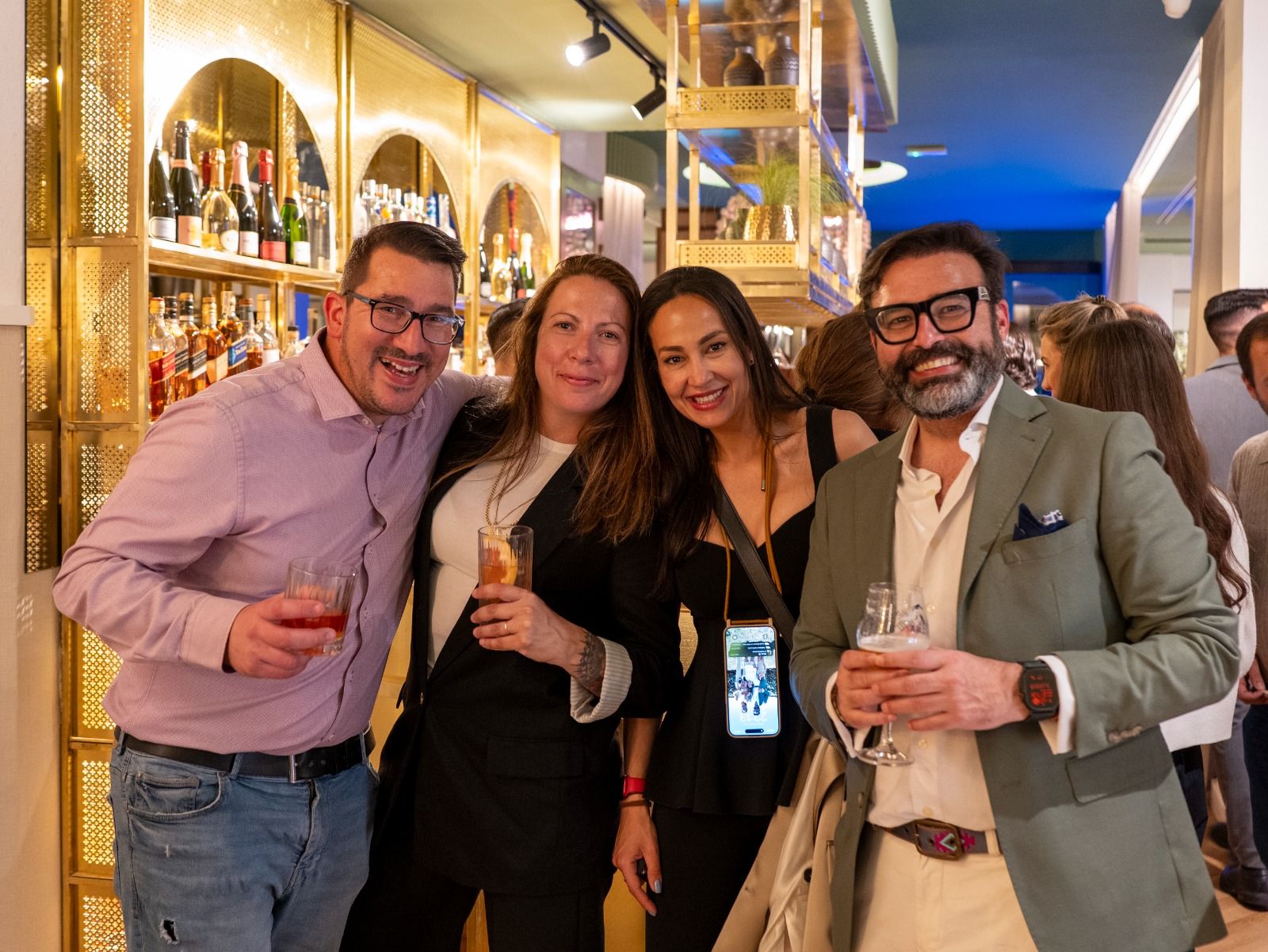 Keko Michelin, María Martín, Lourdes Almela y Toni Carceller en Puerta de la Mar.