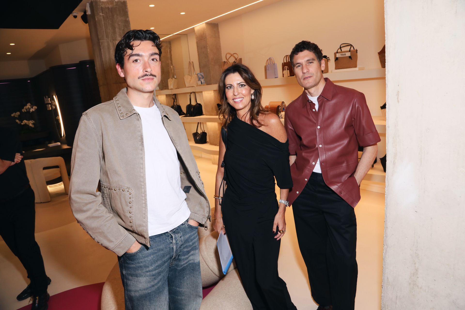 Luis Aranda, María Cosin y Alvaro de Juan en la inauguración de Tous.