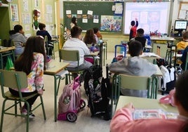 Alumnos en clase.