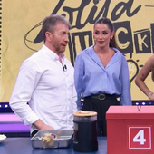 Pablo Motos, junto a Lola Lolita y Emilia Mernes.