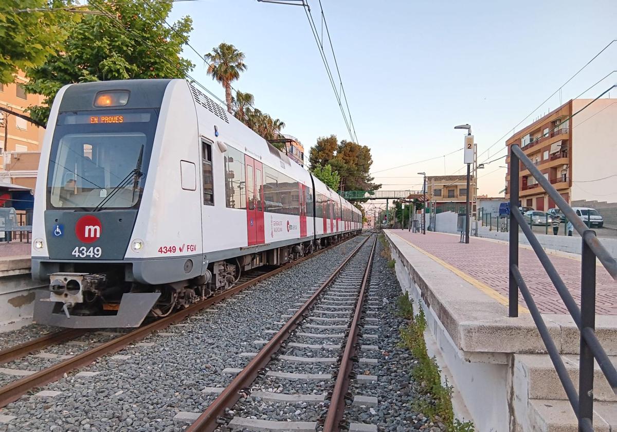 El metro ya circula en pruebas por la zona dana