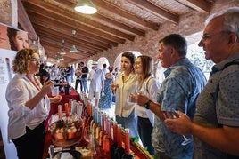 La Marina Alta acoge la 7ª Muestra de Vinos Singulares y de Pueblo con protagonismo isleño