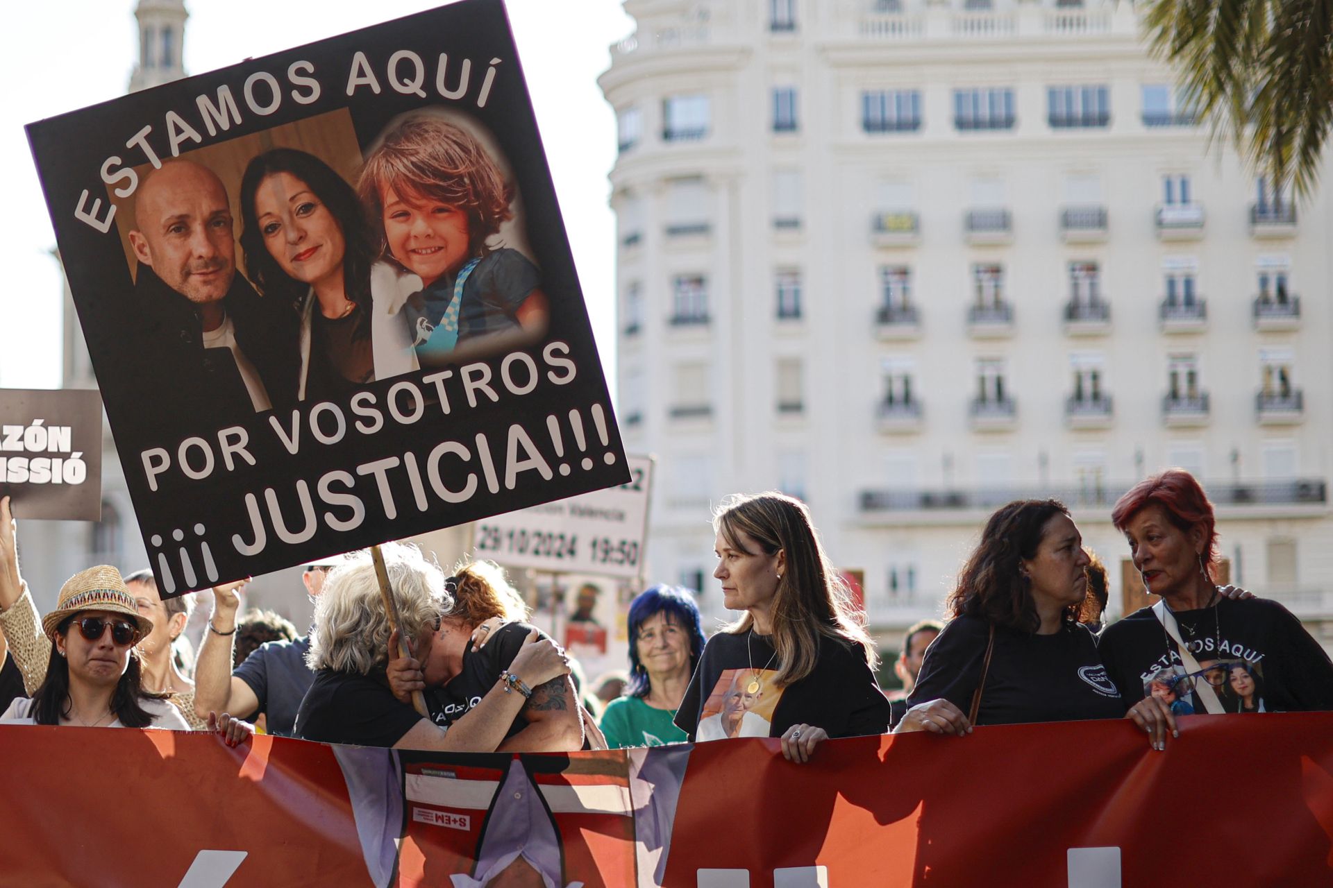 FOTOS | Séptima manifestación en Valencia por la gestión política de la dana